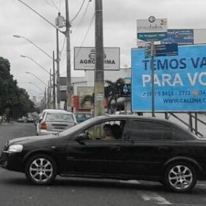 076 AV MARCOS DE FREITAS COM AV ARAGUARI SENTIDO CENTRO
