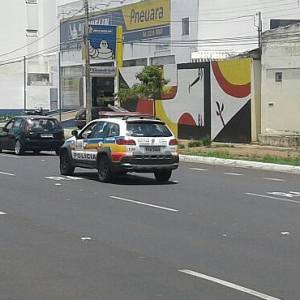 014 AV RONDON PACHECO AO LADO O CHOPP TIME 